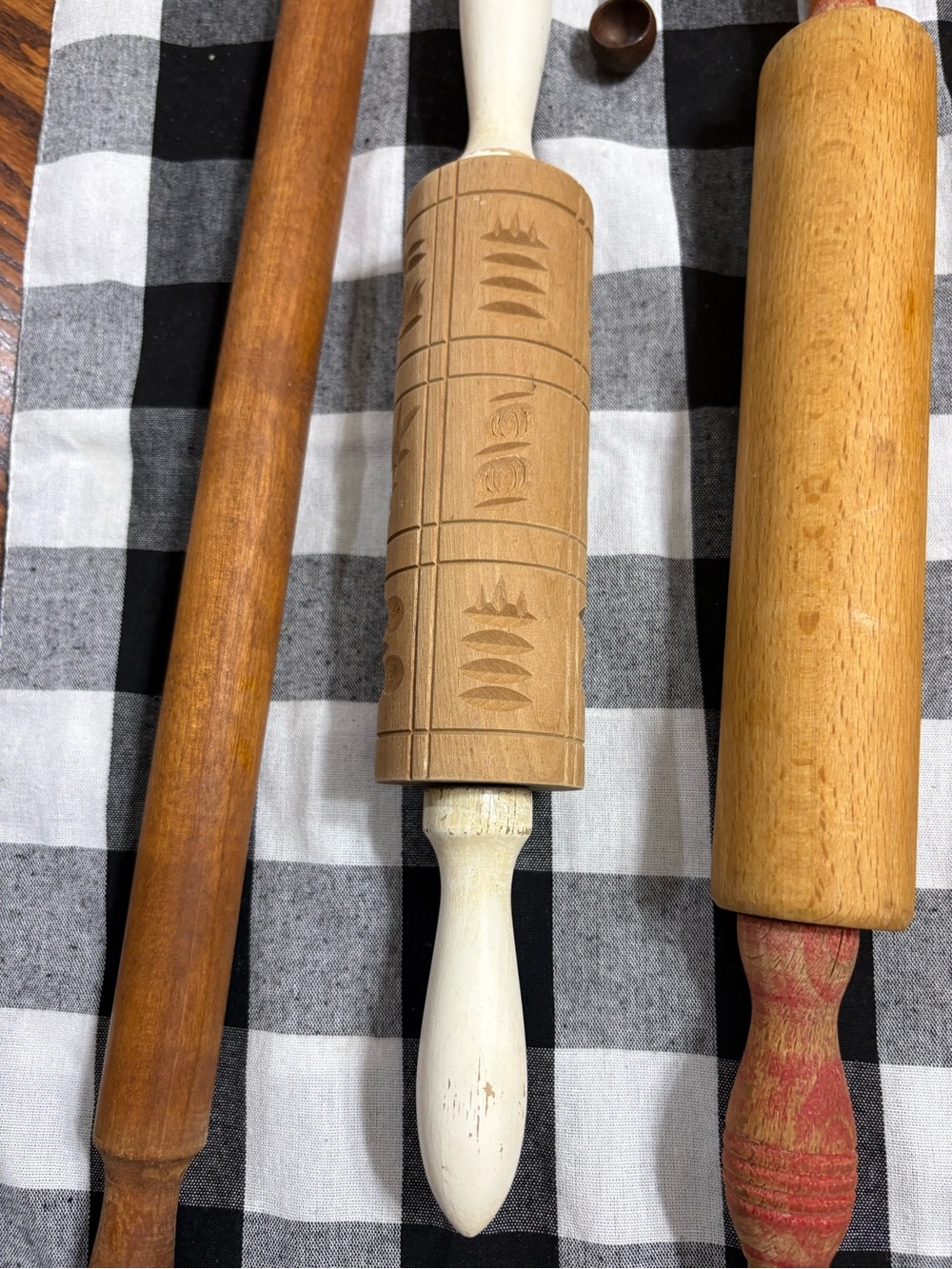 Bundle of 3 antique rolling pins Springerle and two others. - Picture 3 of 5